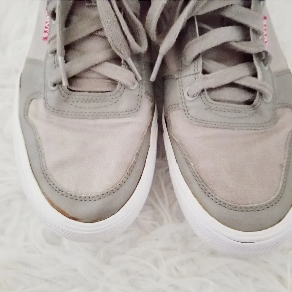 Levi's athletic shoes
